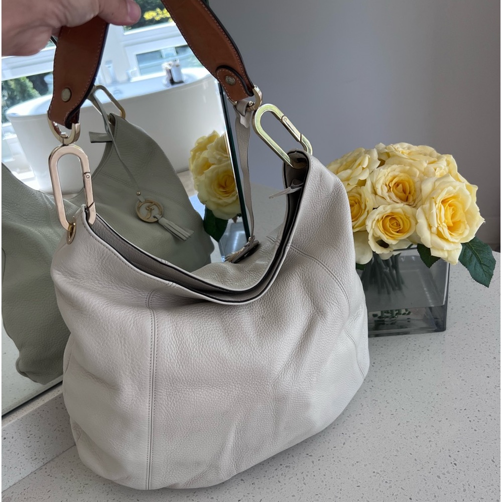 Handbag - Picture 2 of 8